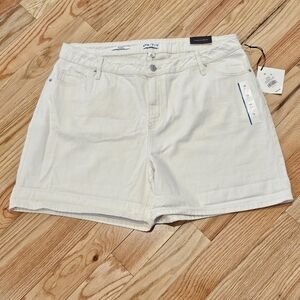 High Rise Midi Shorts, Ivory (Cream), Size 18R, NWT